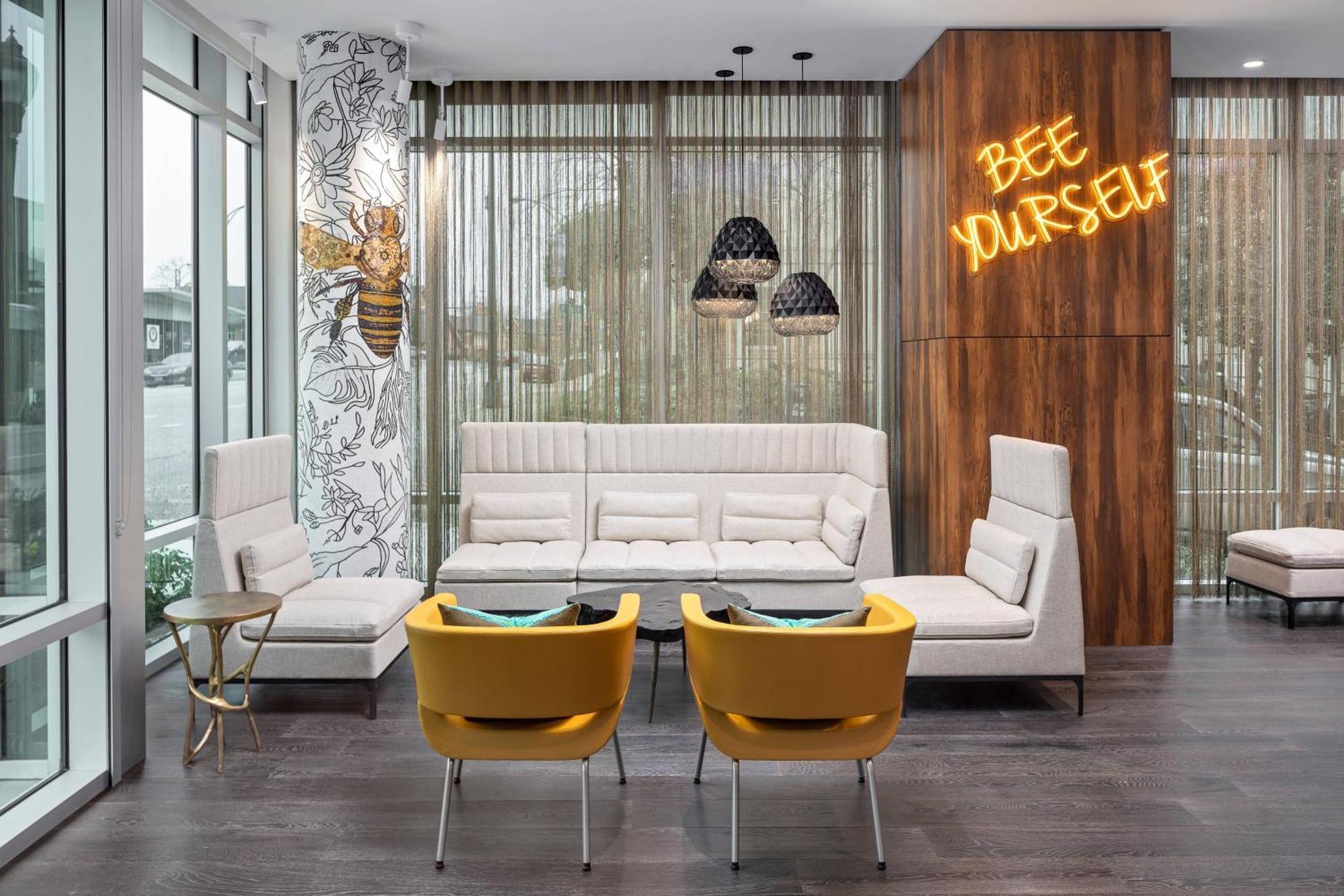 Springhill Suites By Marriott Greenville Downtown Zewnętrze zdjęcie