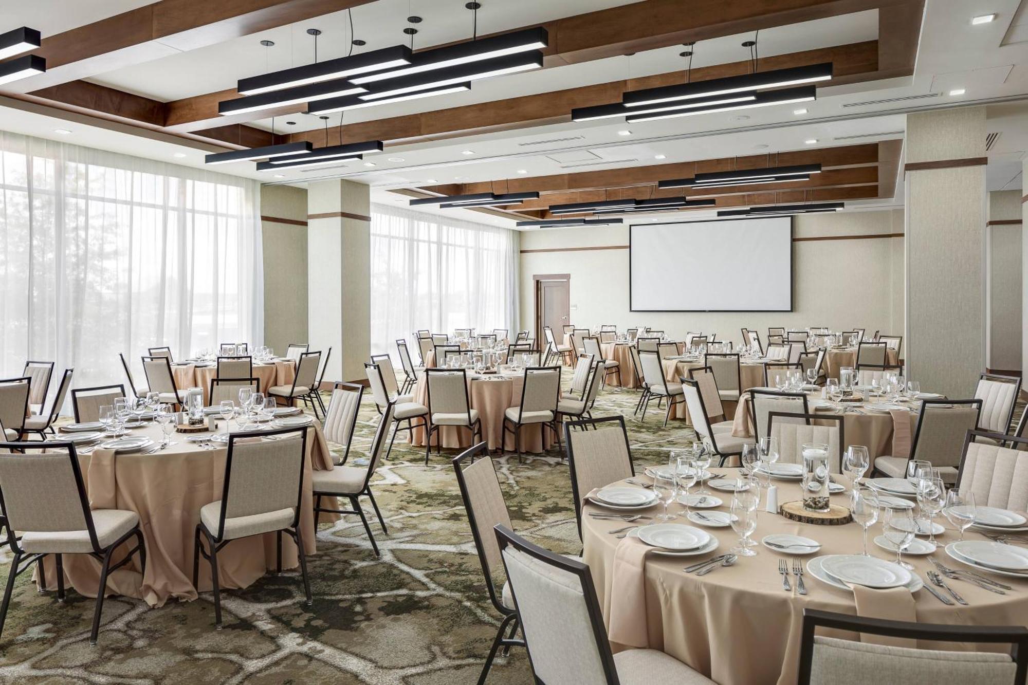 Springhill Suites By Marriott Greenville Downtown Zewnętrze zdjęcie