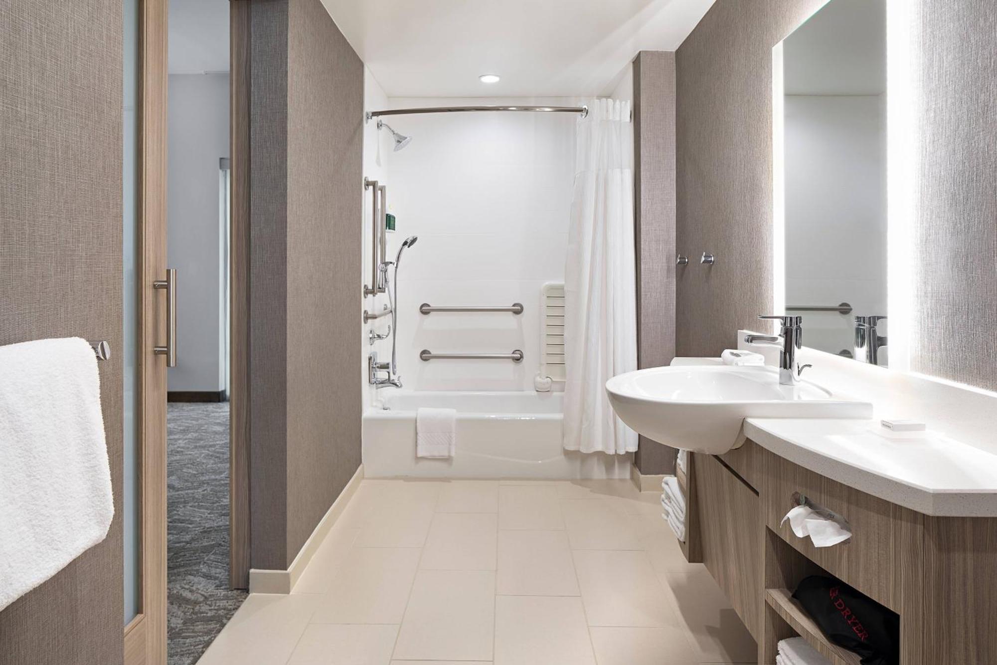Springhill Suites By Marriott Greenville Downtown Zewnętrze zdjęcie